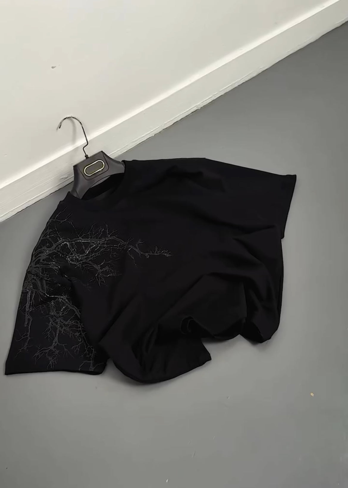 NATURE INSPIRED MINIMAL TEES