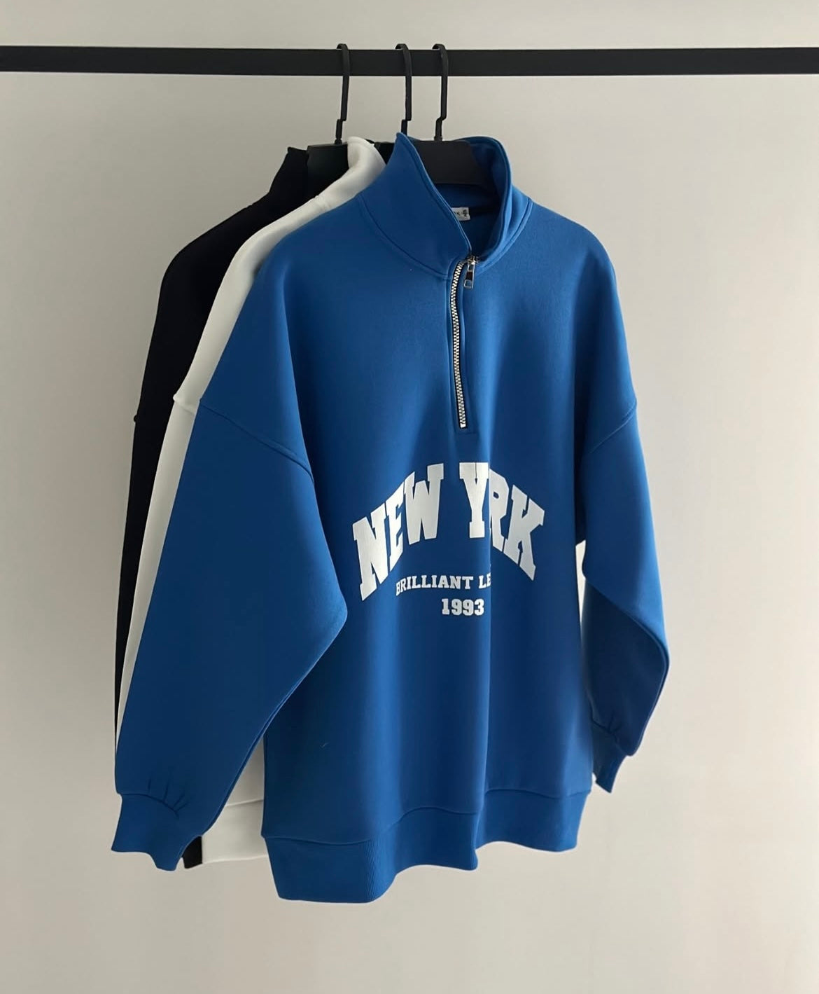 HALF ZIP SWEATSHIRT