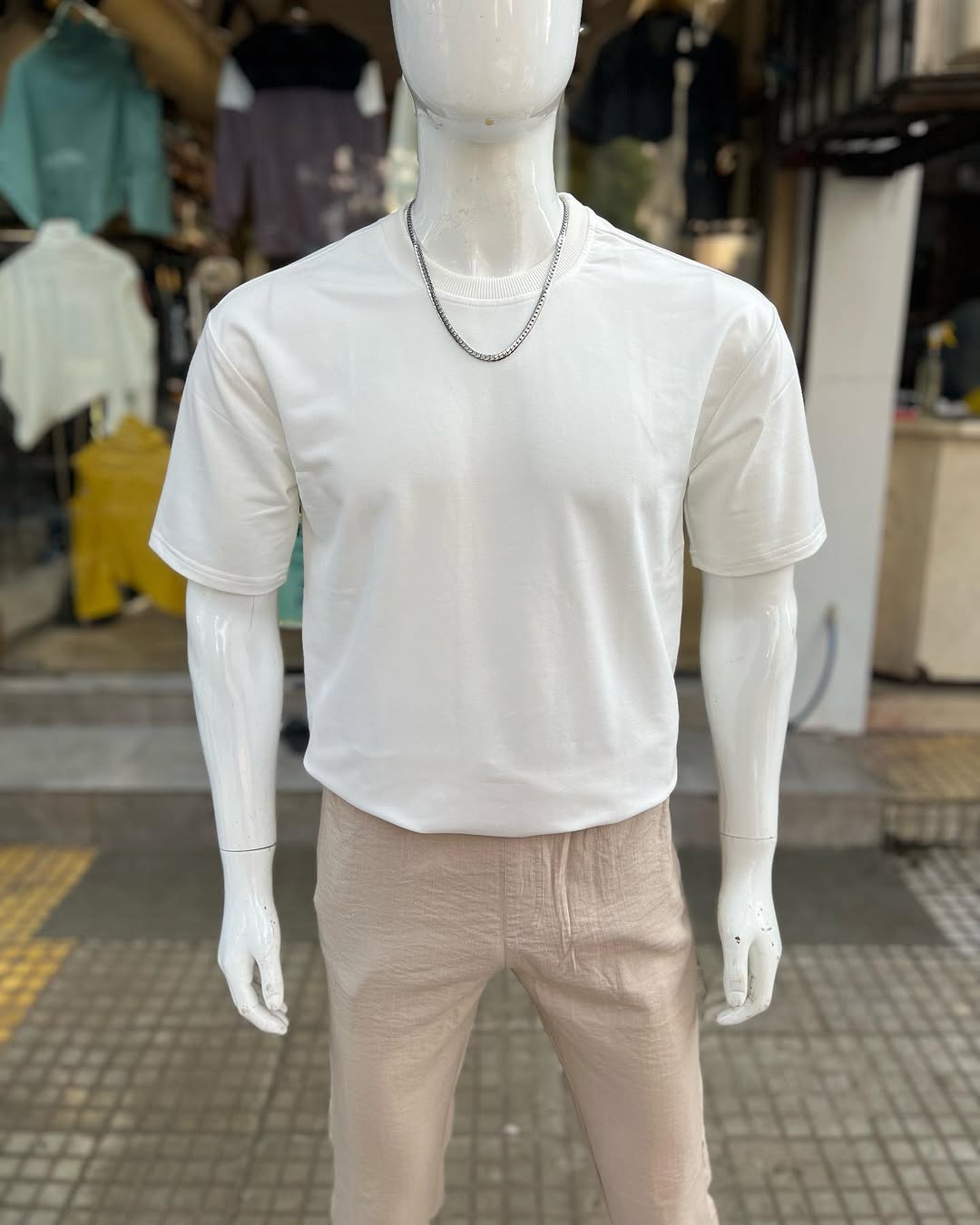 RELAXED FIT TEES